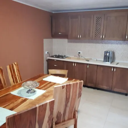 Casa Aslau Apartment